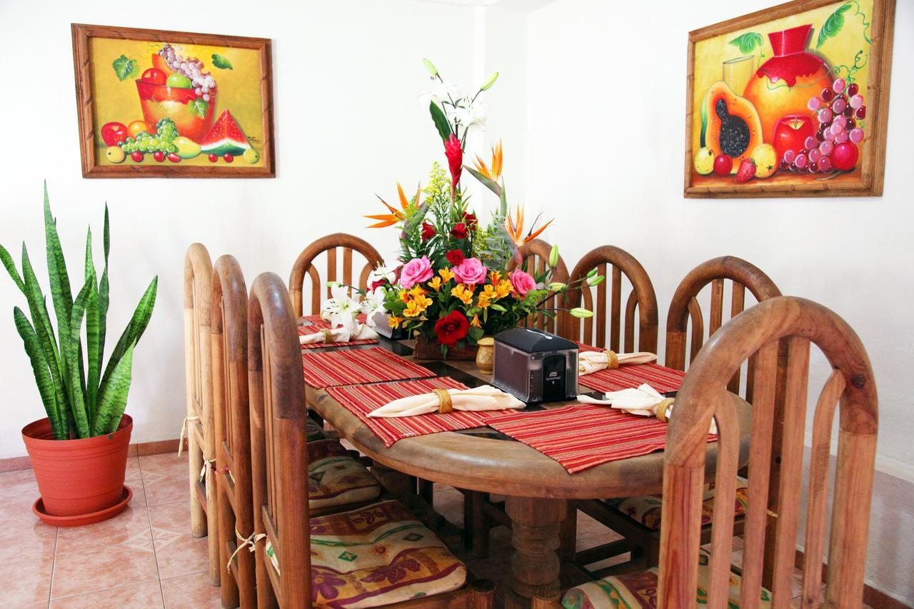 Hostal Casa Blanca Comala Exteriör bild